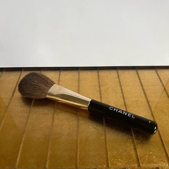 New made in Japan Chanel makeup brush #7 - Picture 6 of 6